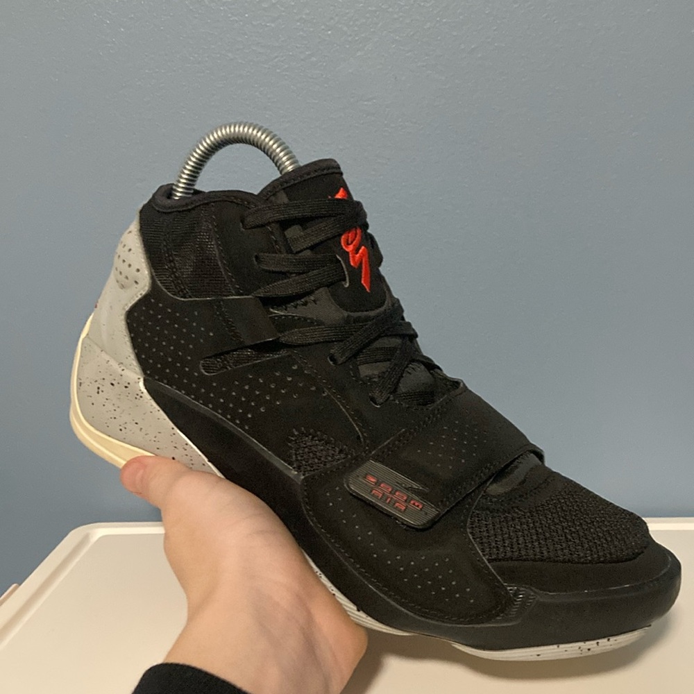 Size 7.5 - Jordan Zion 2